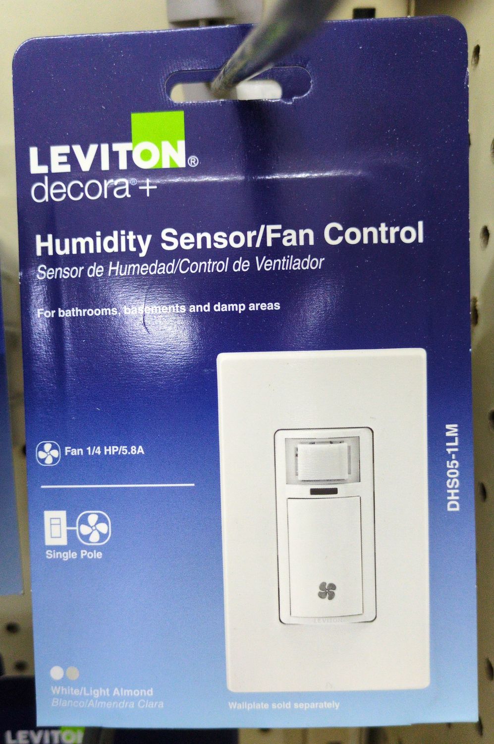 R02-DHS05-1LM HUMIDITY SENS FAN CTR