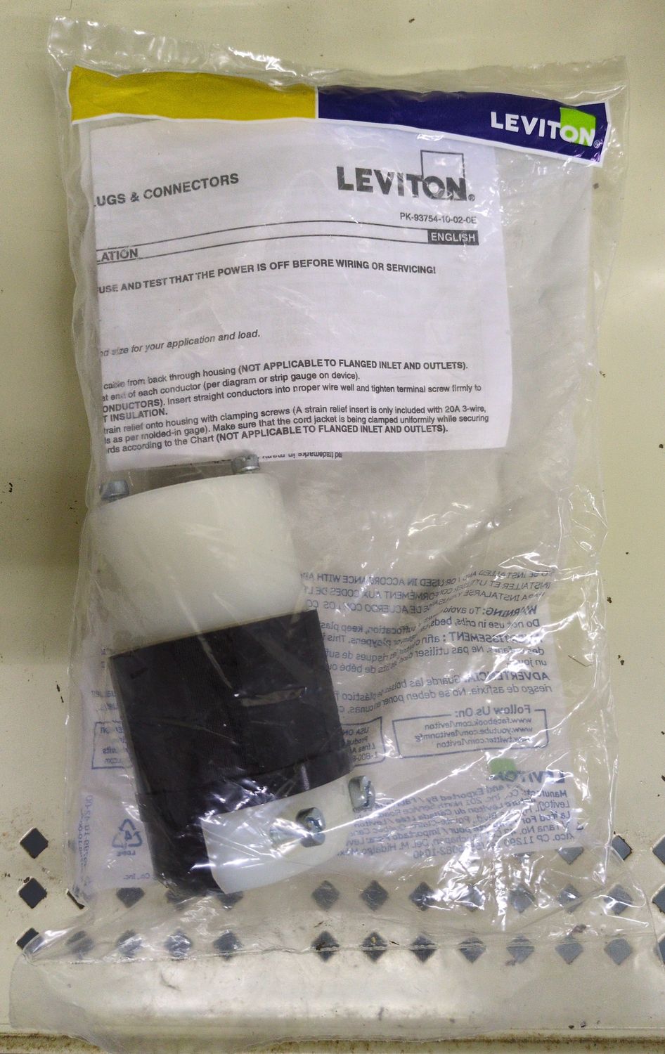 121-02613-0PB LOCKING CONNECTOR