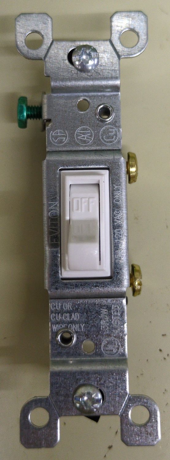 228-01451-02W TOG SWITCH WH