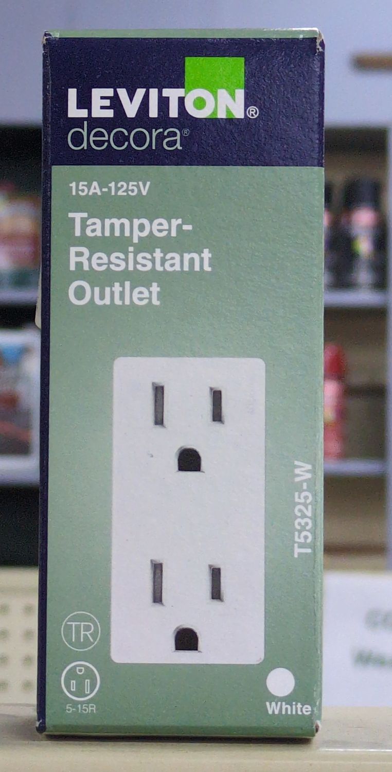 S02-T5325-00W TR GROUNDING OUTLET