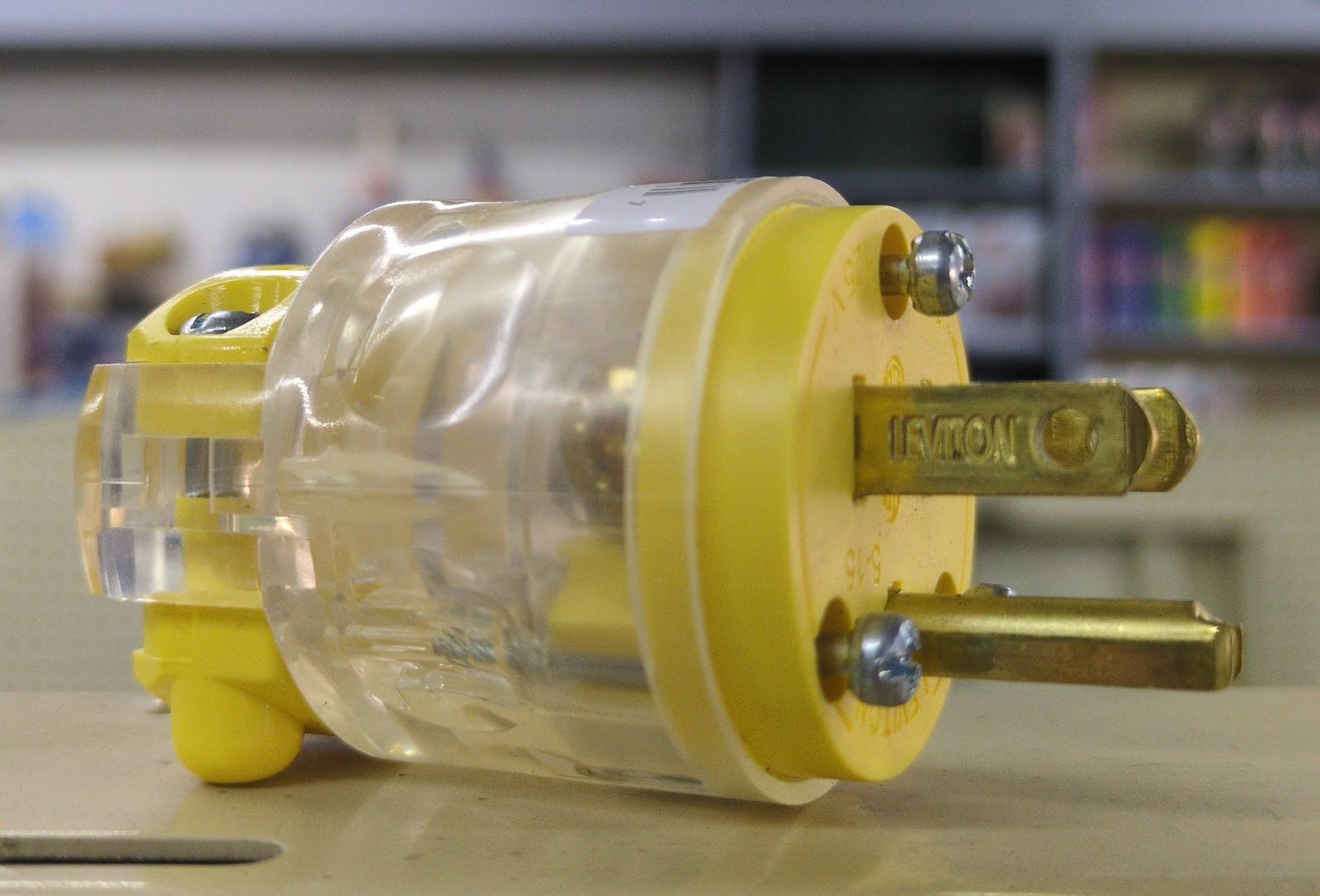 002-515PV-LIT LIGHTED PLUG