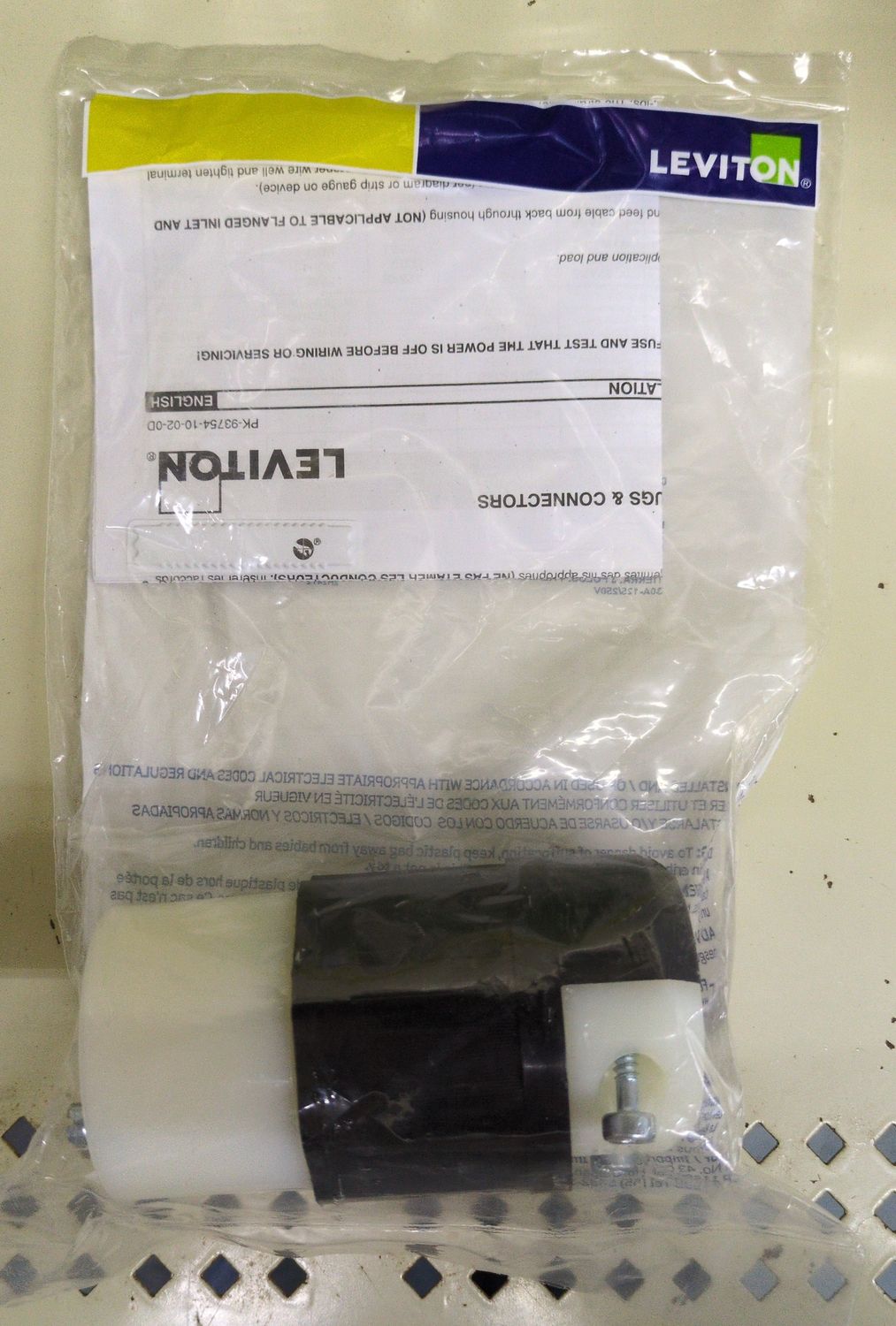 121-02713-0PB LOCKING NYLON CONNECT