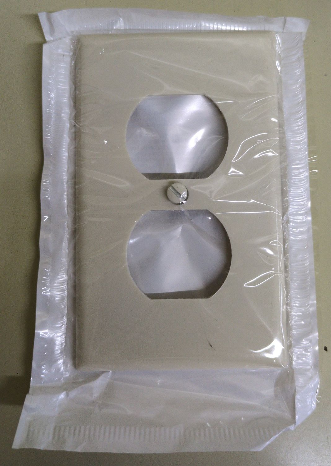 010-78003-000 ONE GANG WALLPLATE