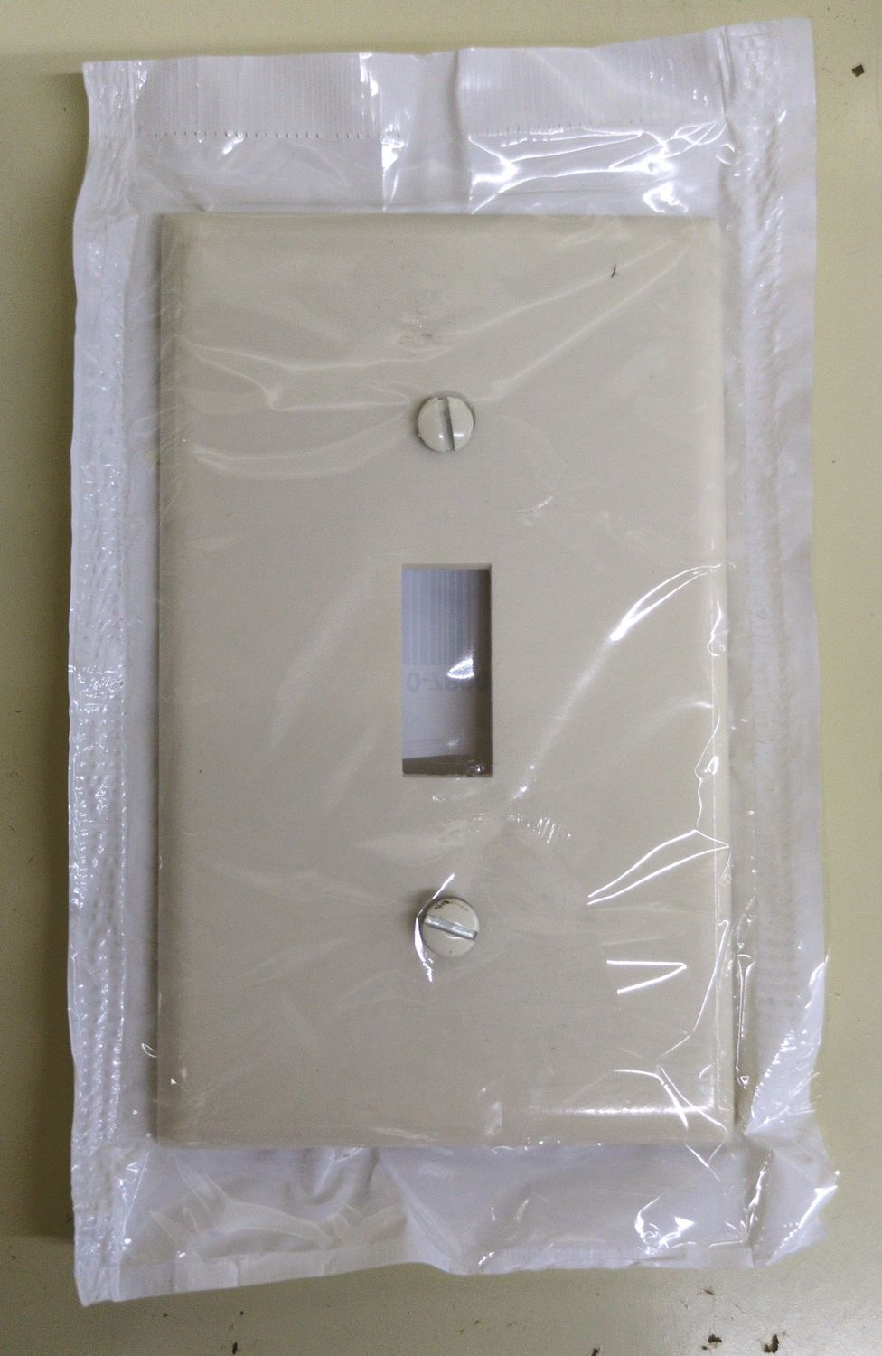 010-78001-000 1GANG SWITCH WALLPLAT