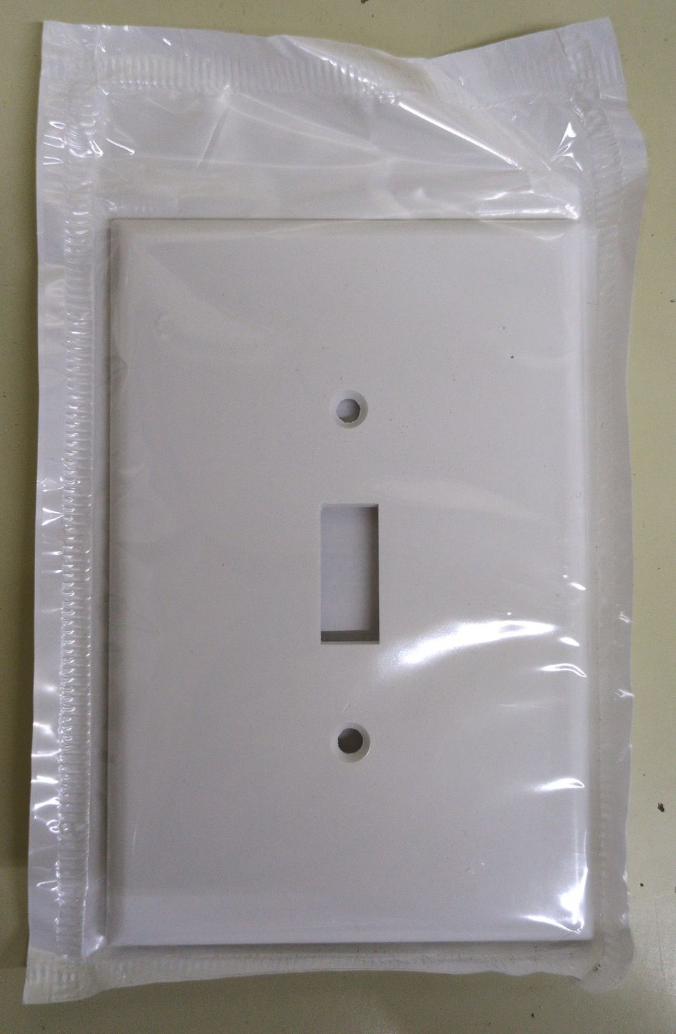 001-88101-000 JUMBO WALLPLATE