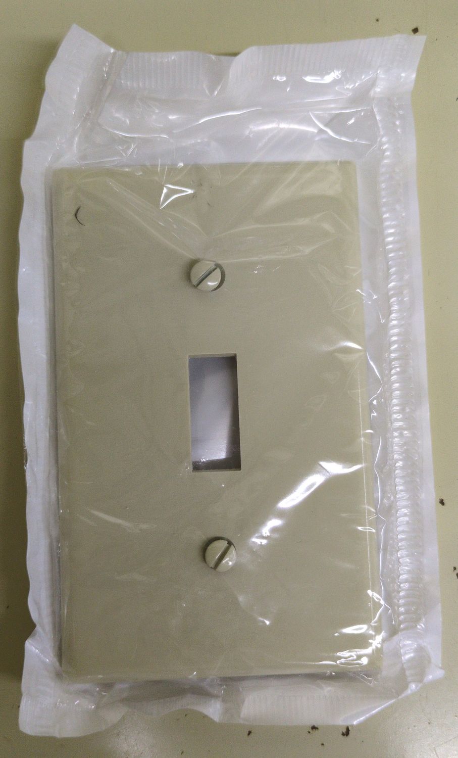 020-86001-000 SWITCH PLATE