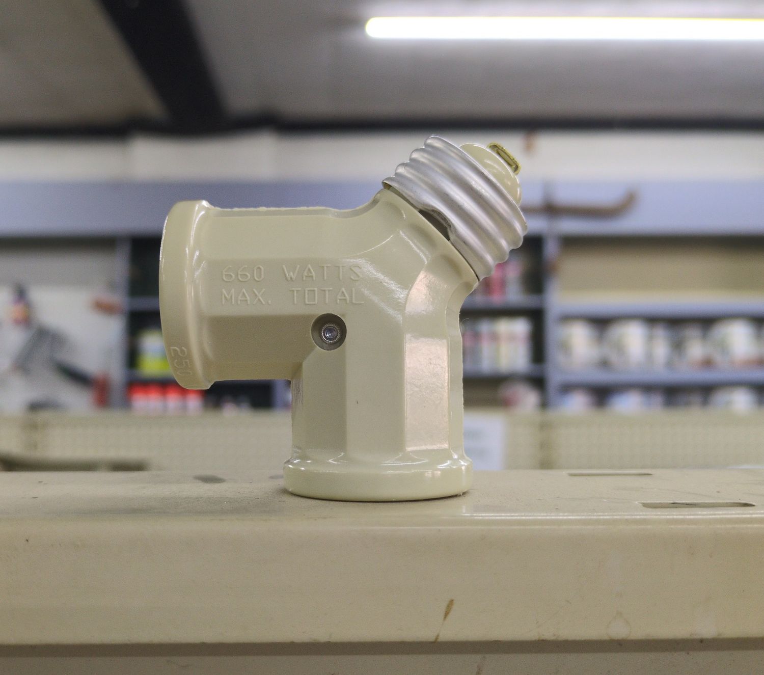 006-00128-00I TWIN SOCKET ADAPTER