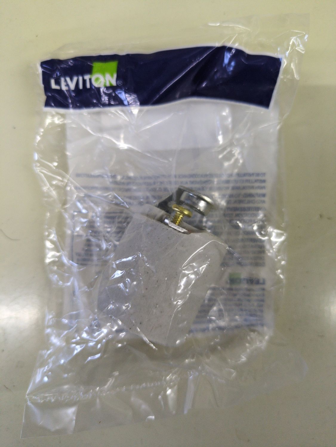 004-03152-008 PORC KEYLESS SOCKET