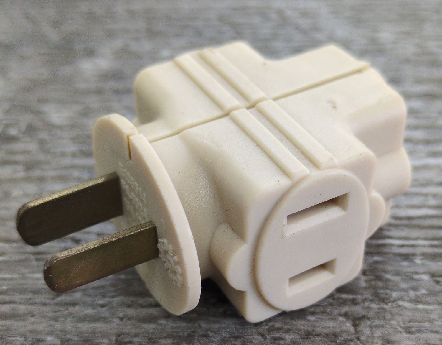 Polarized 3 Outlets Triple Outlet Adapter, Almond