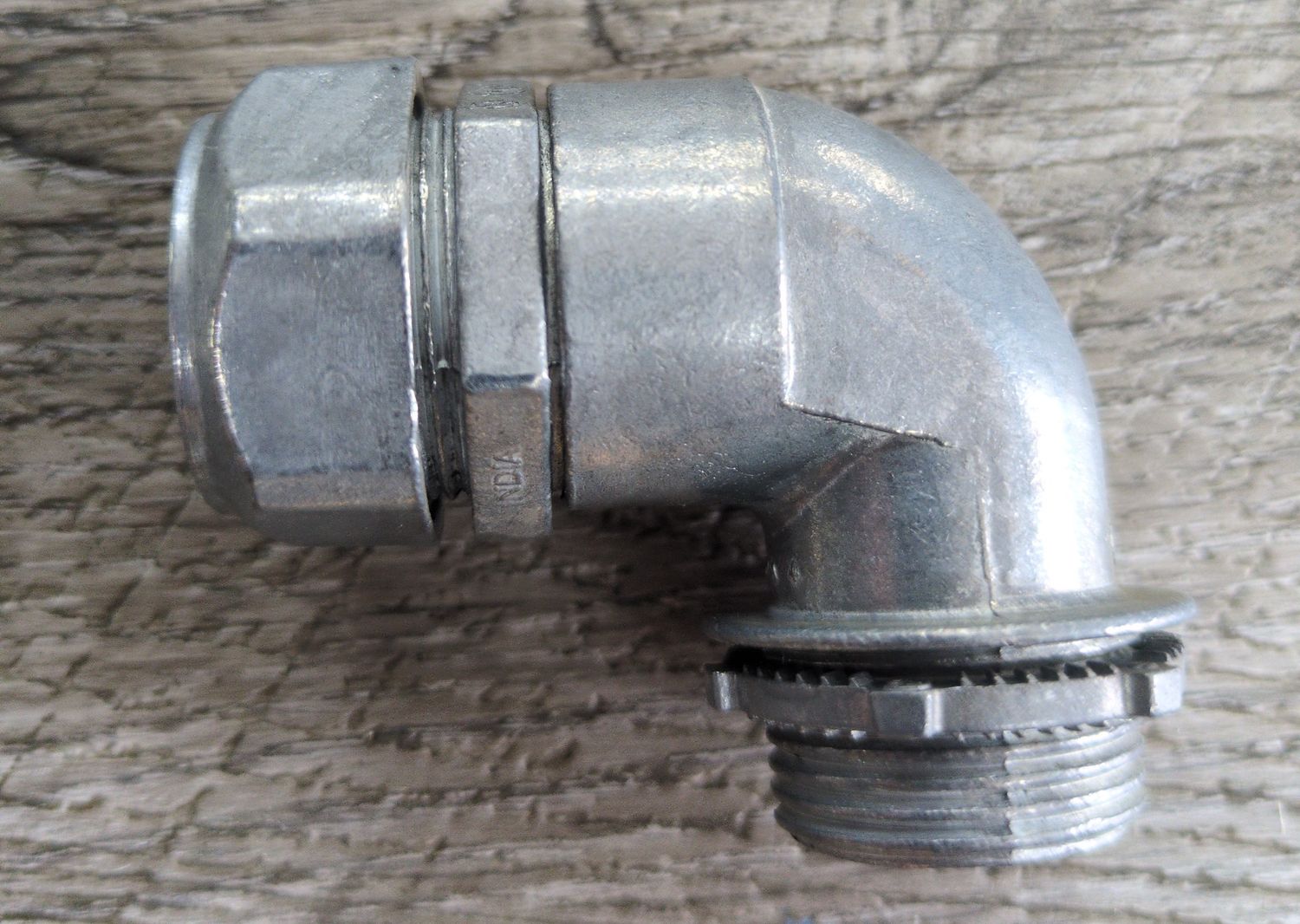 3/4" EMT 90 Degree Compression Connector