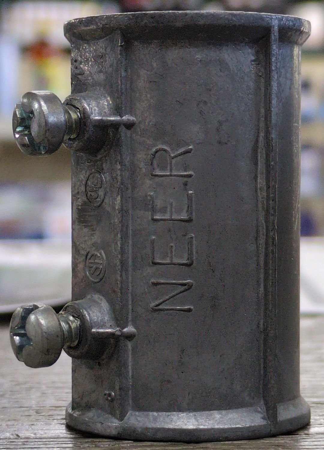 NEER TC-513 1" Straight EMT Conduit Coupling