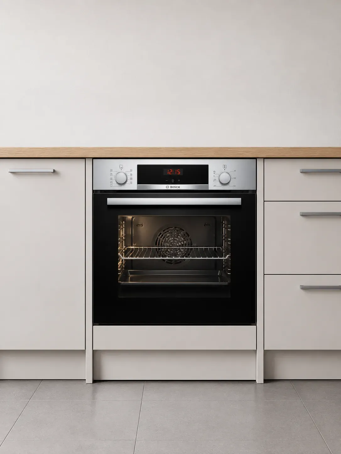 BOSCH HBA514BS3 aus der Serie 4 ist ein Einbaubackofen mit 71 L , 3D-Heißluft und 7 Beheizungsarten