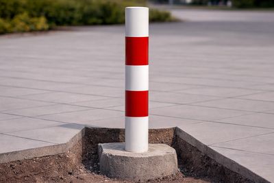 Absperrpfosten zum Einbetonieren