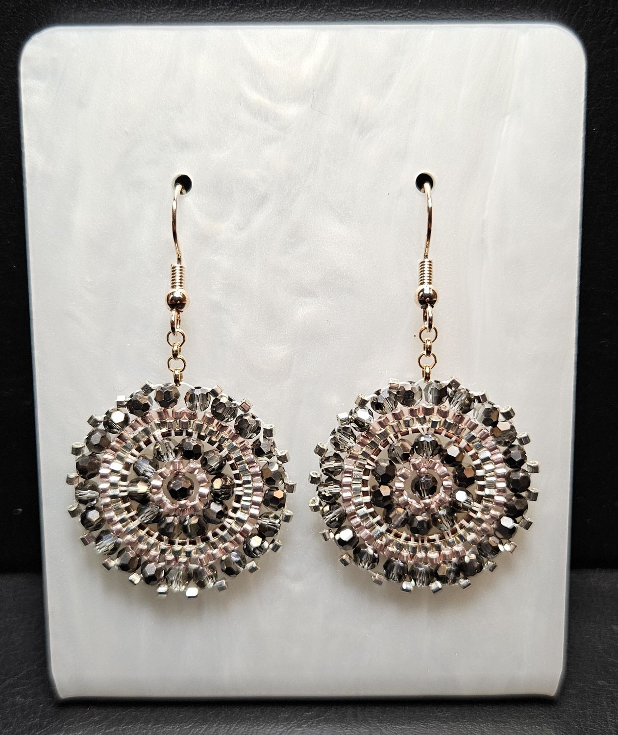 Perlenohrringe einteilig mit Ohrhaken rund