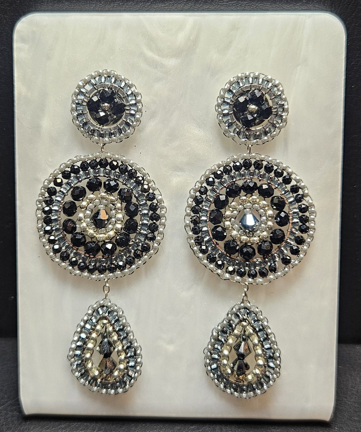 Perlenohrringe mehrteilig mit Stecker rund / Tropfen