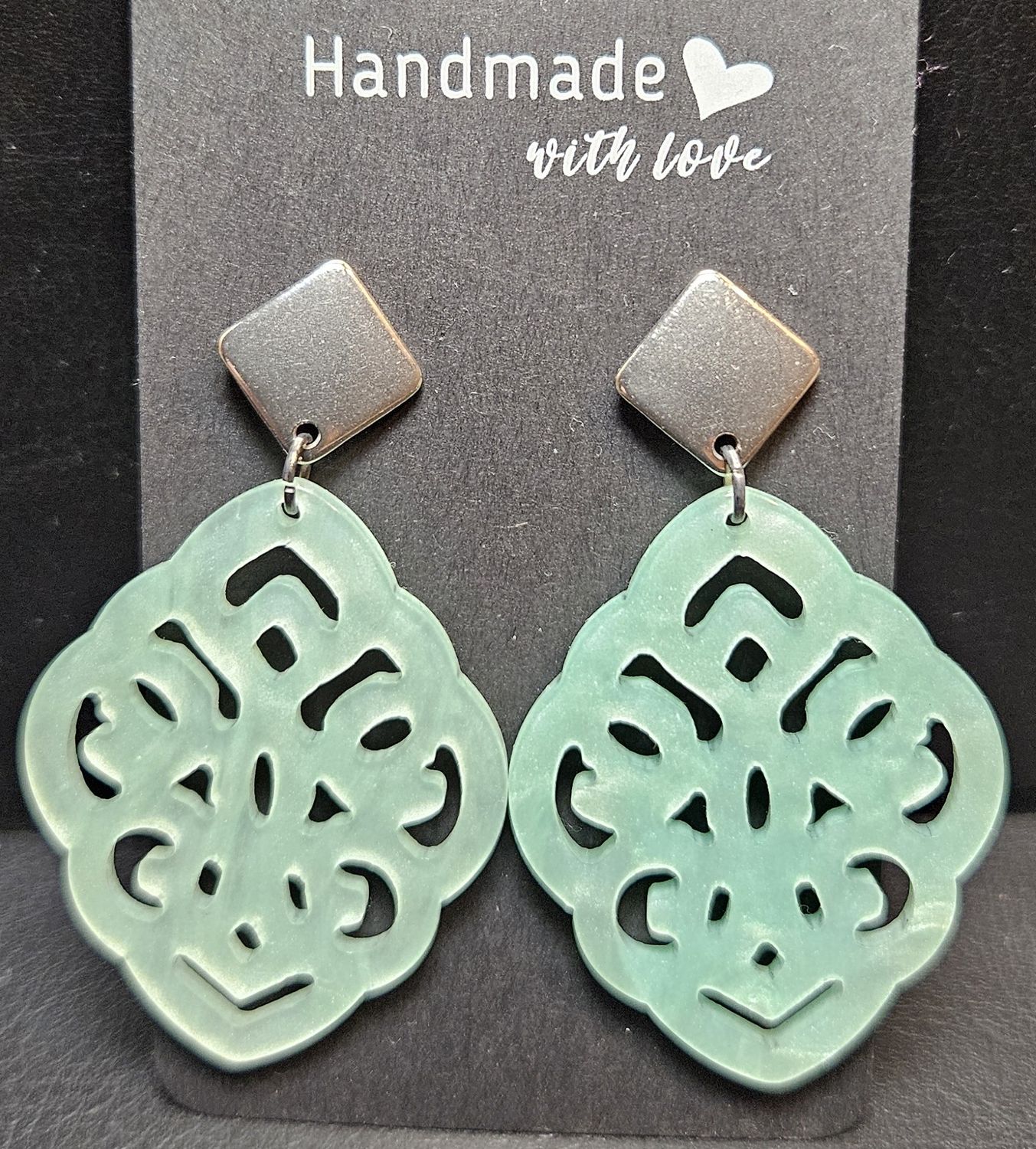 Polymerohrringe mit Edelstahlstecker