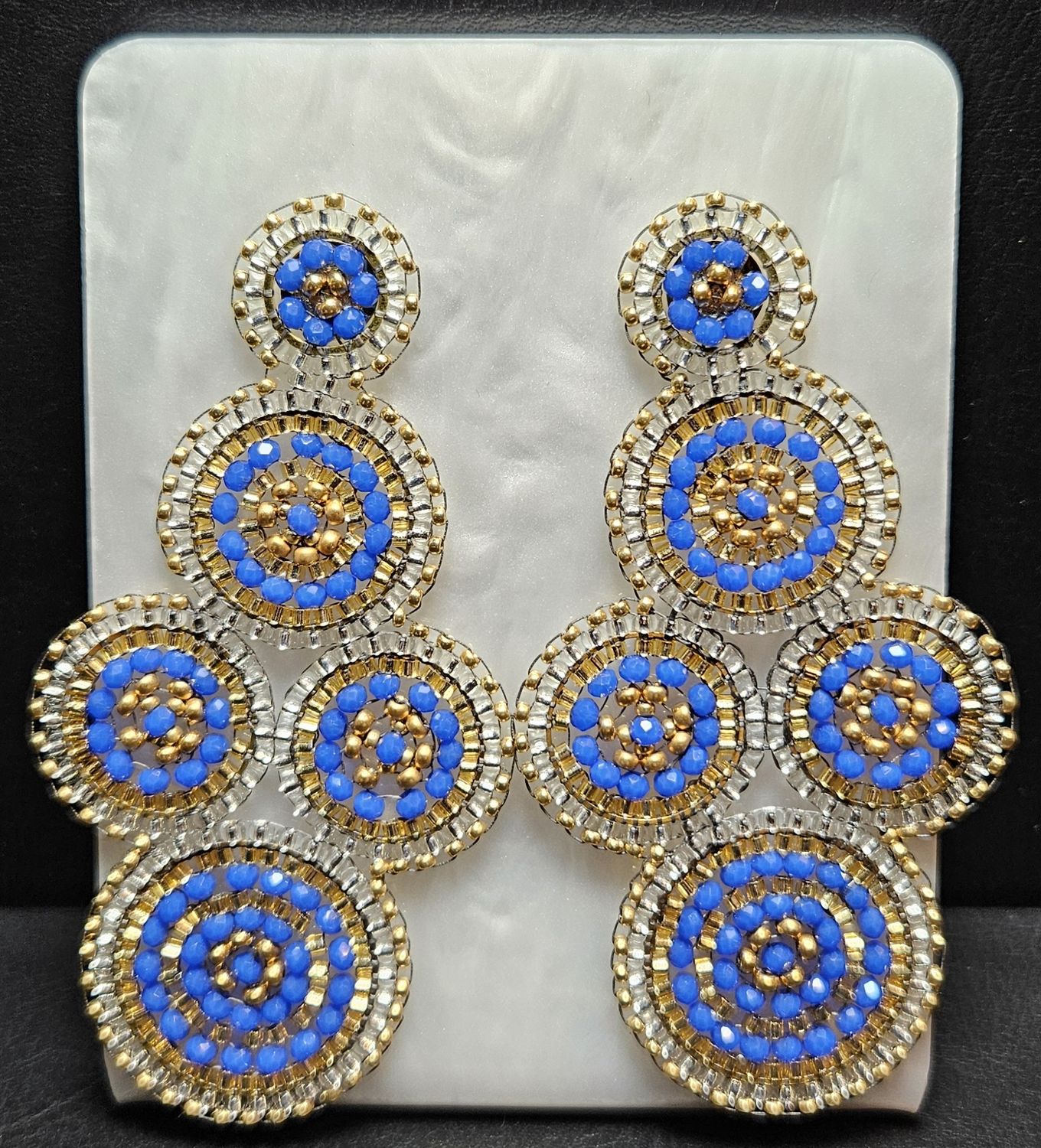 Perlenohrringe mehrteilig mit Stecker rund