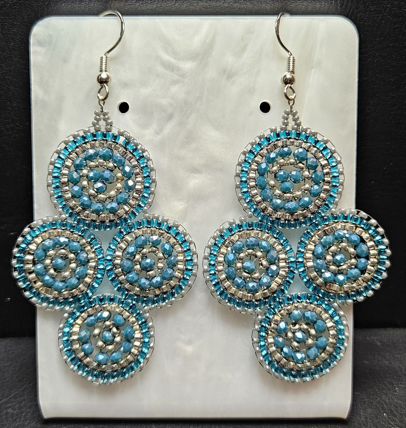 Perlenohrringe mehrteilig mit Ohrhaken rund