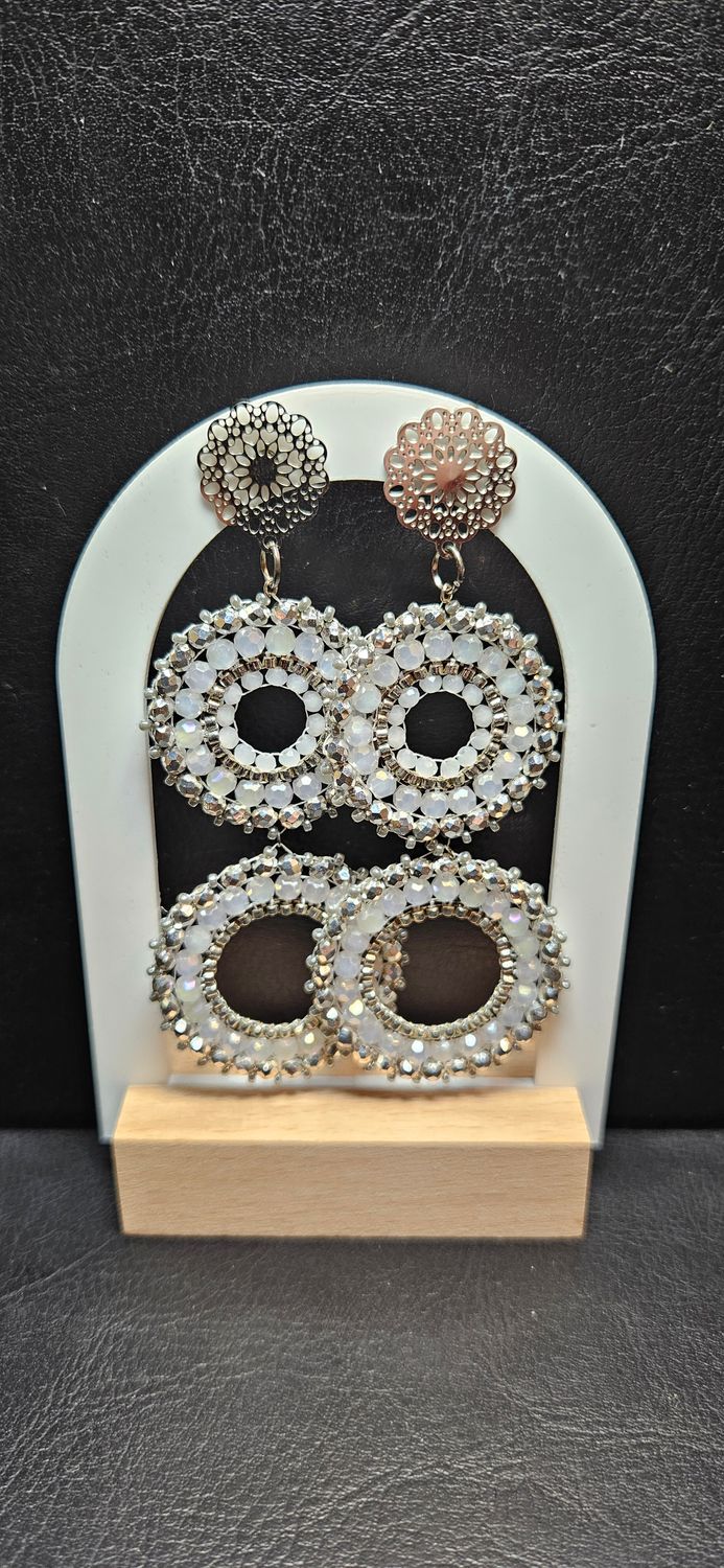 Perlenohrringe mehrteilig mit Blumenstecker rund