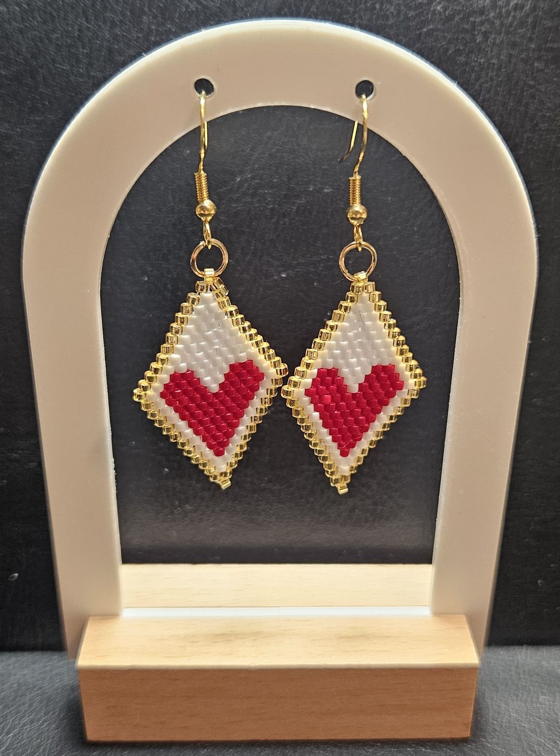 Perlenohrringe Raute einteilig mit Ohrhaken