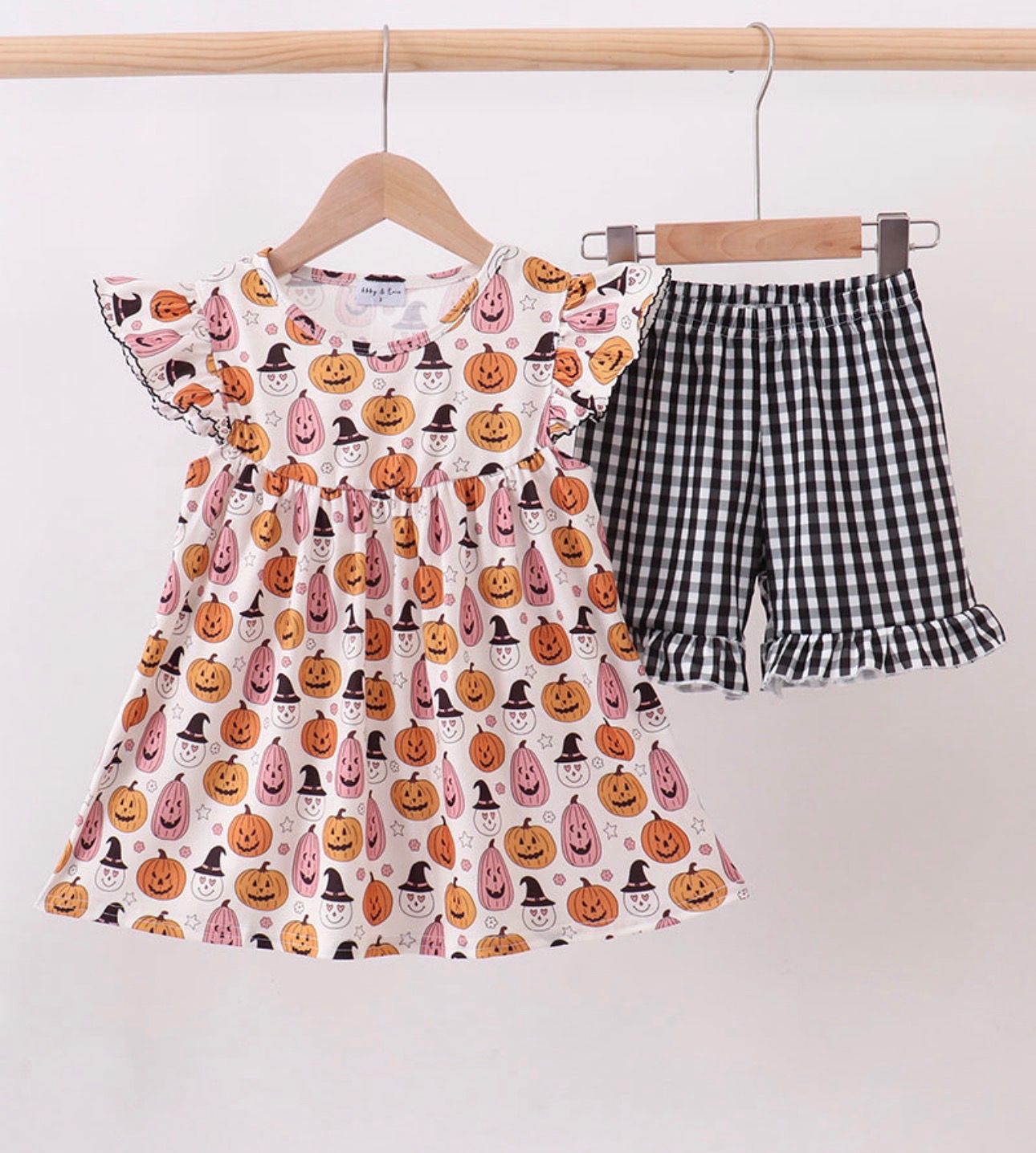 Girls Halloween Pumpkin Ruffle Shorts Set