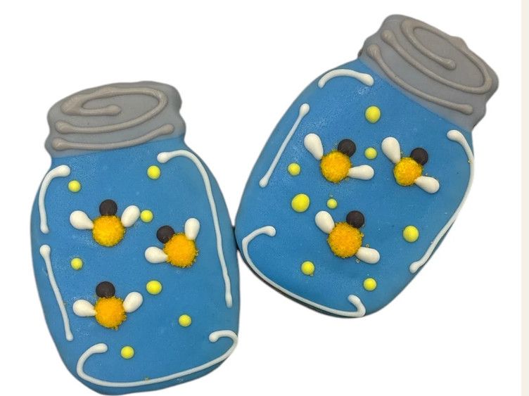 Paws Gourmet Bakery Dancing Lights 4x2.5