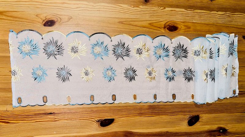 Zasłonka z chryzantemami