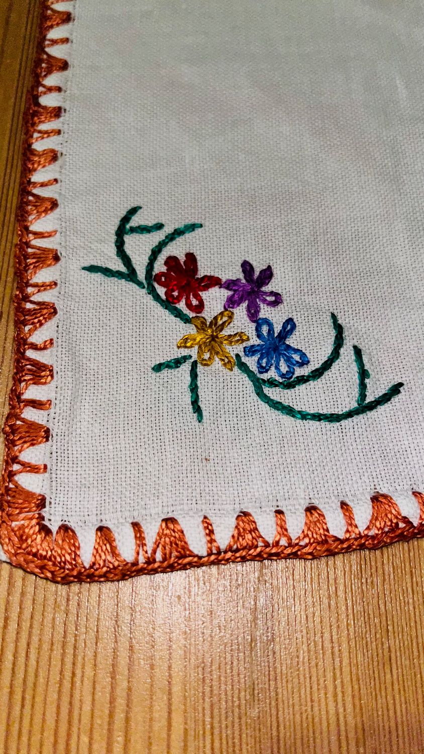 Serwetka z polnymi kwiatkami