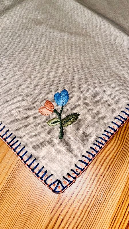 Mała serwetka z kwiatkiem