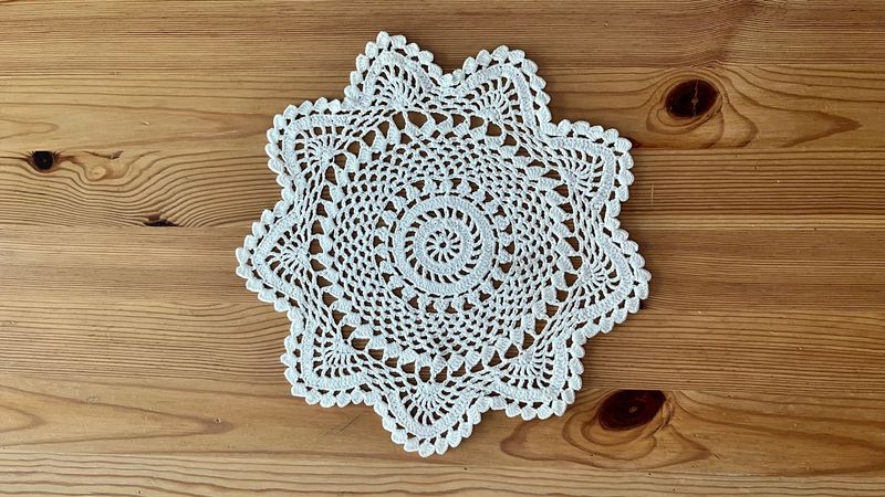 Okrągła serwetka z kółkiem