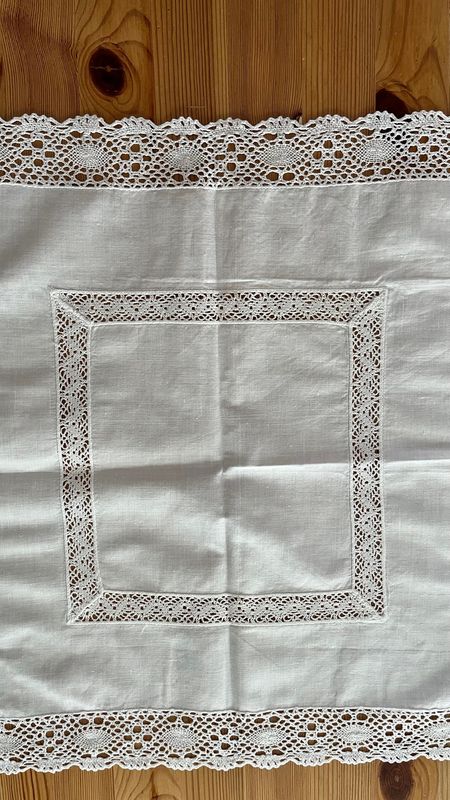 Koszyczkowa z koronką