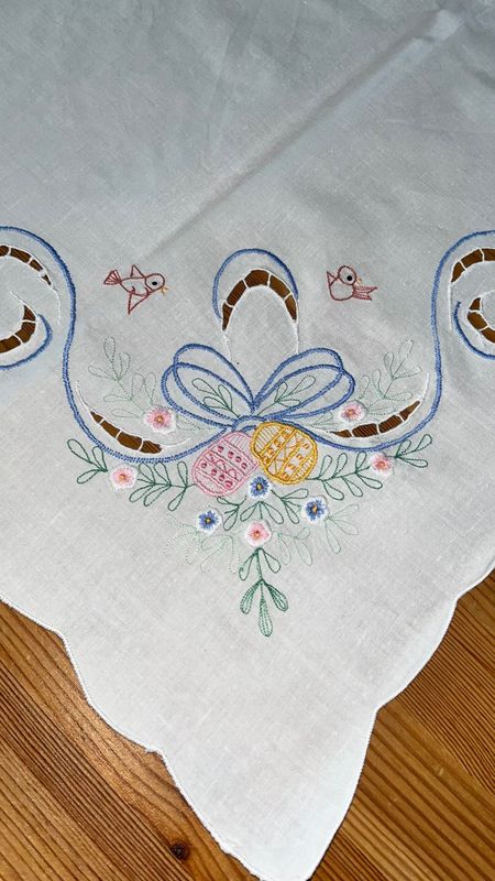 Obrusik wielkanocne ptaszki