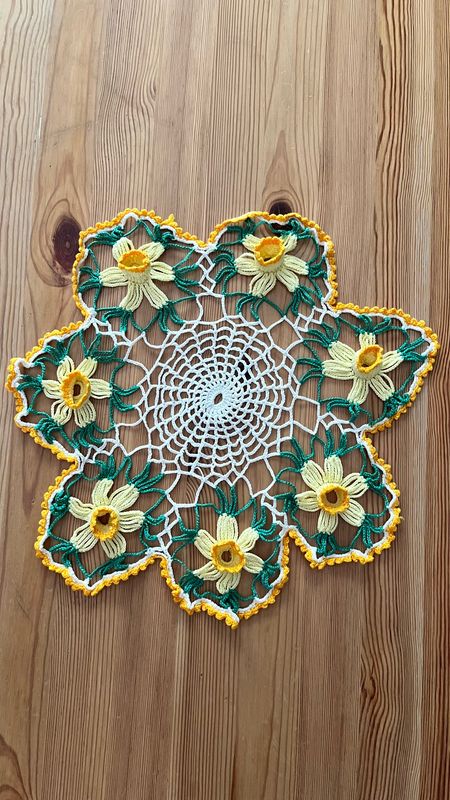 Serwetka szydełkowa (R1020)