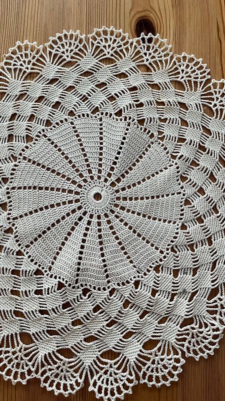 Serwetka szydełkowa (R1021)