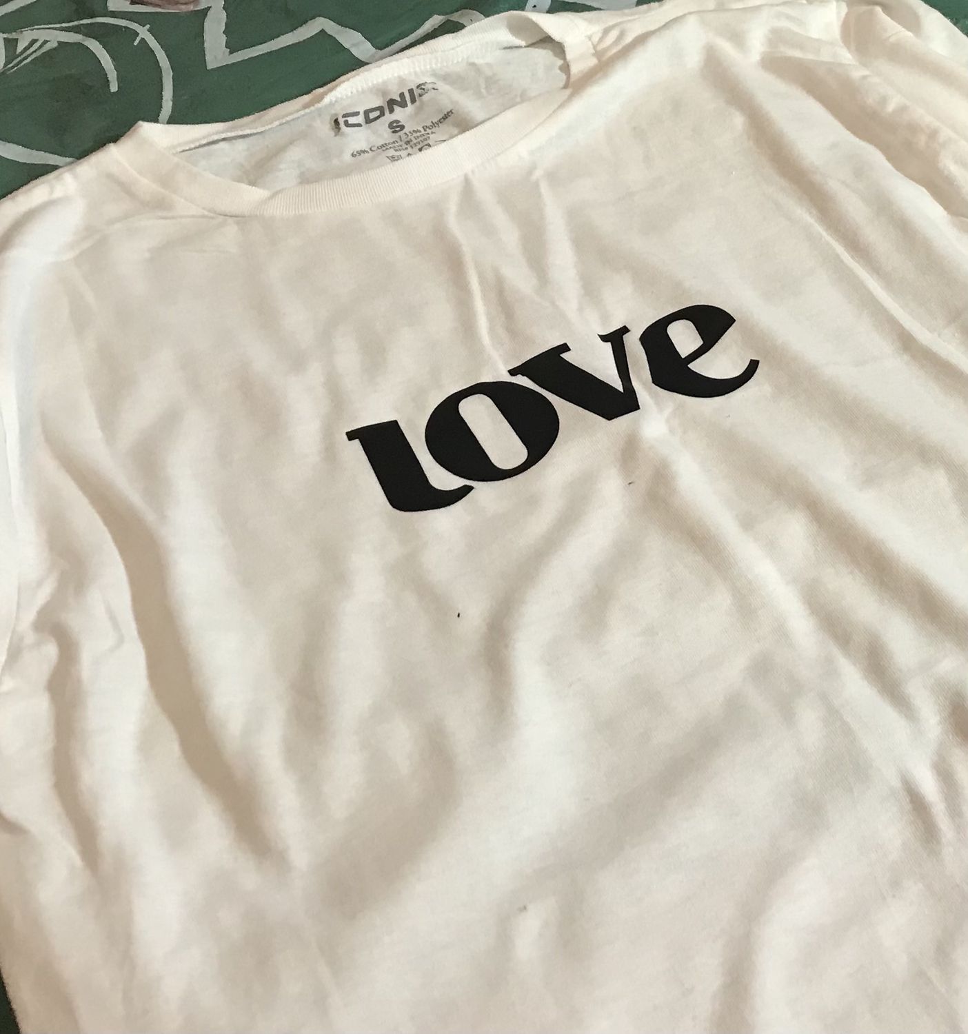 T-shirt white love