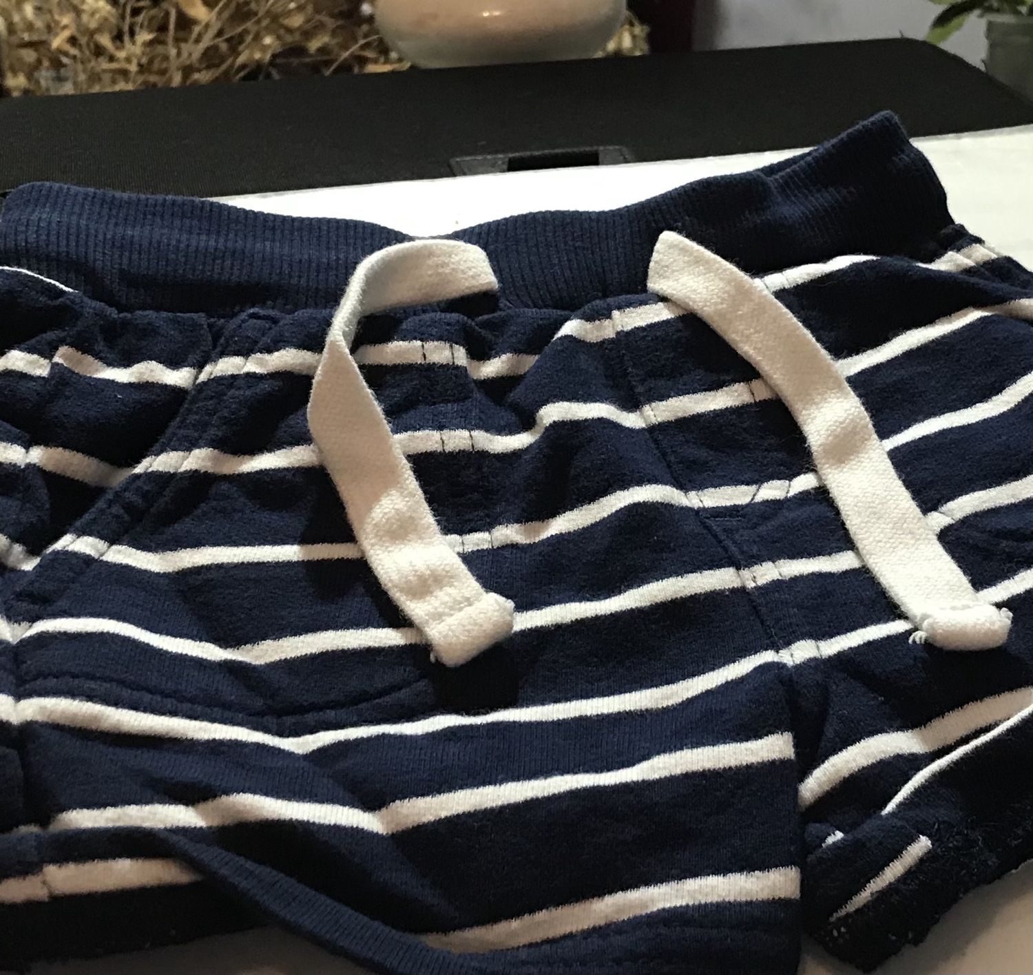 Baby shorts navy and white stripes 12M