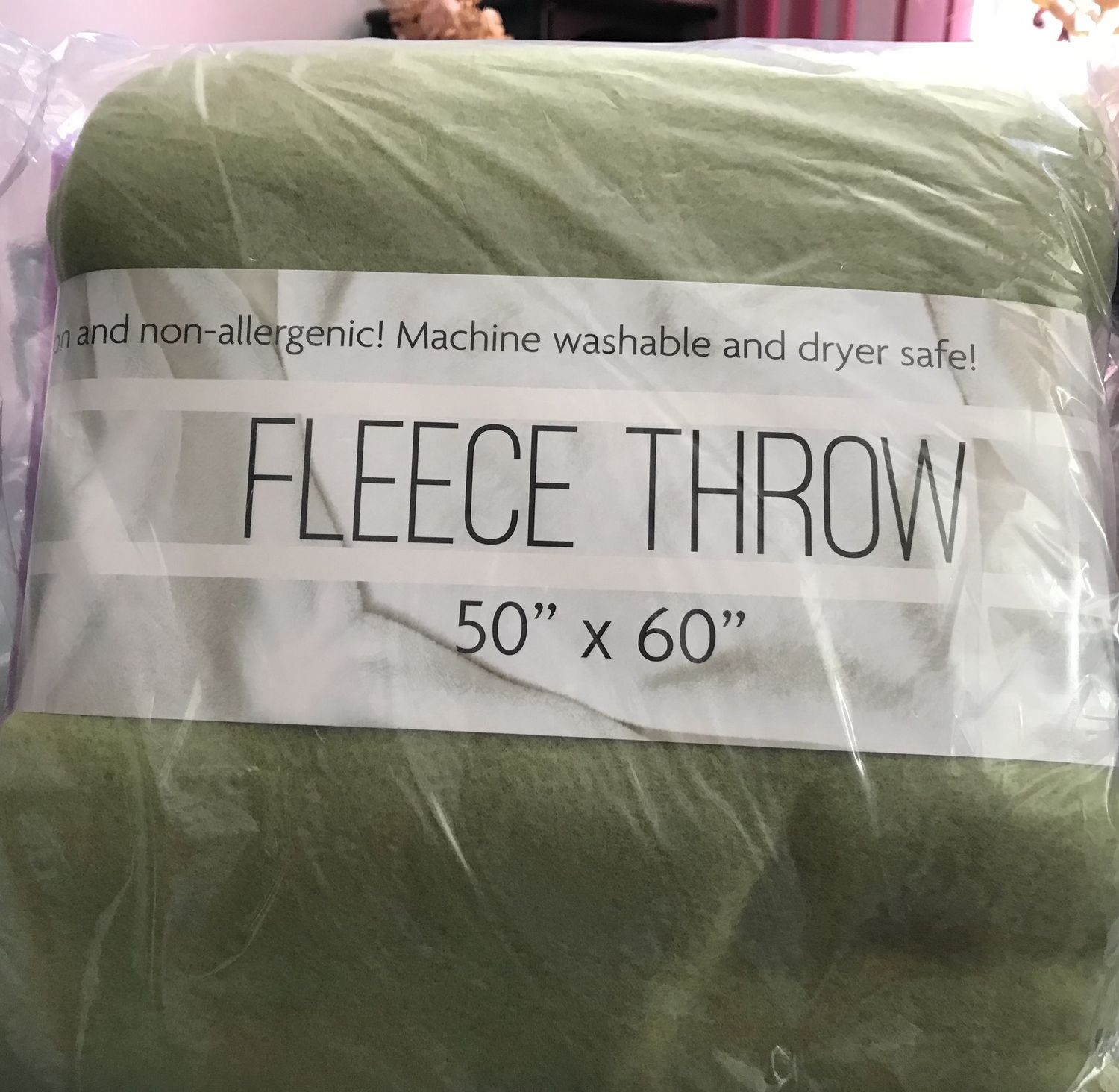 Fleece Throw blanket -light Green