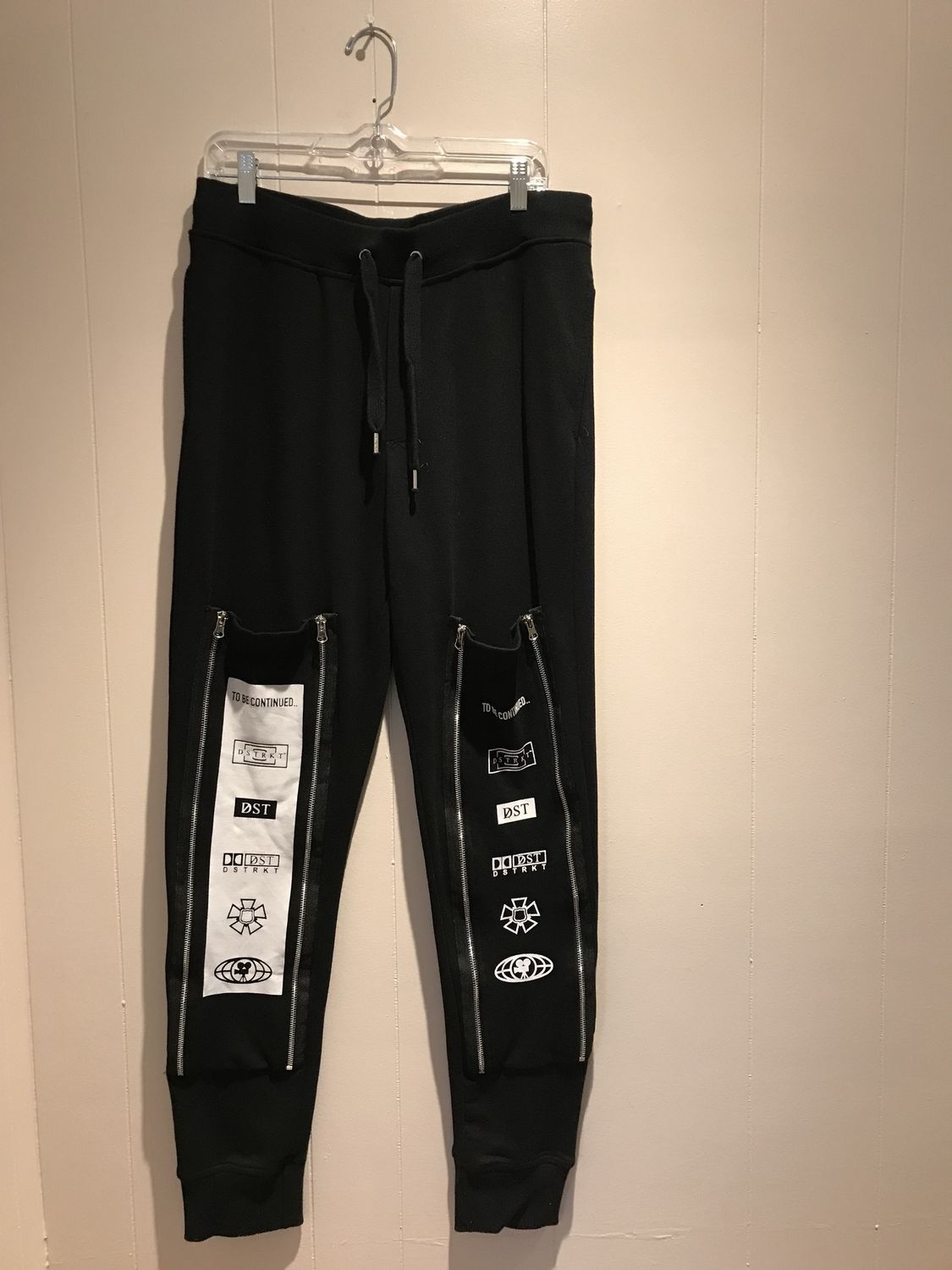 DSTRKT Men’s pant  XL