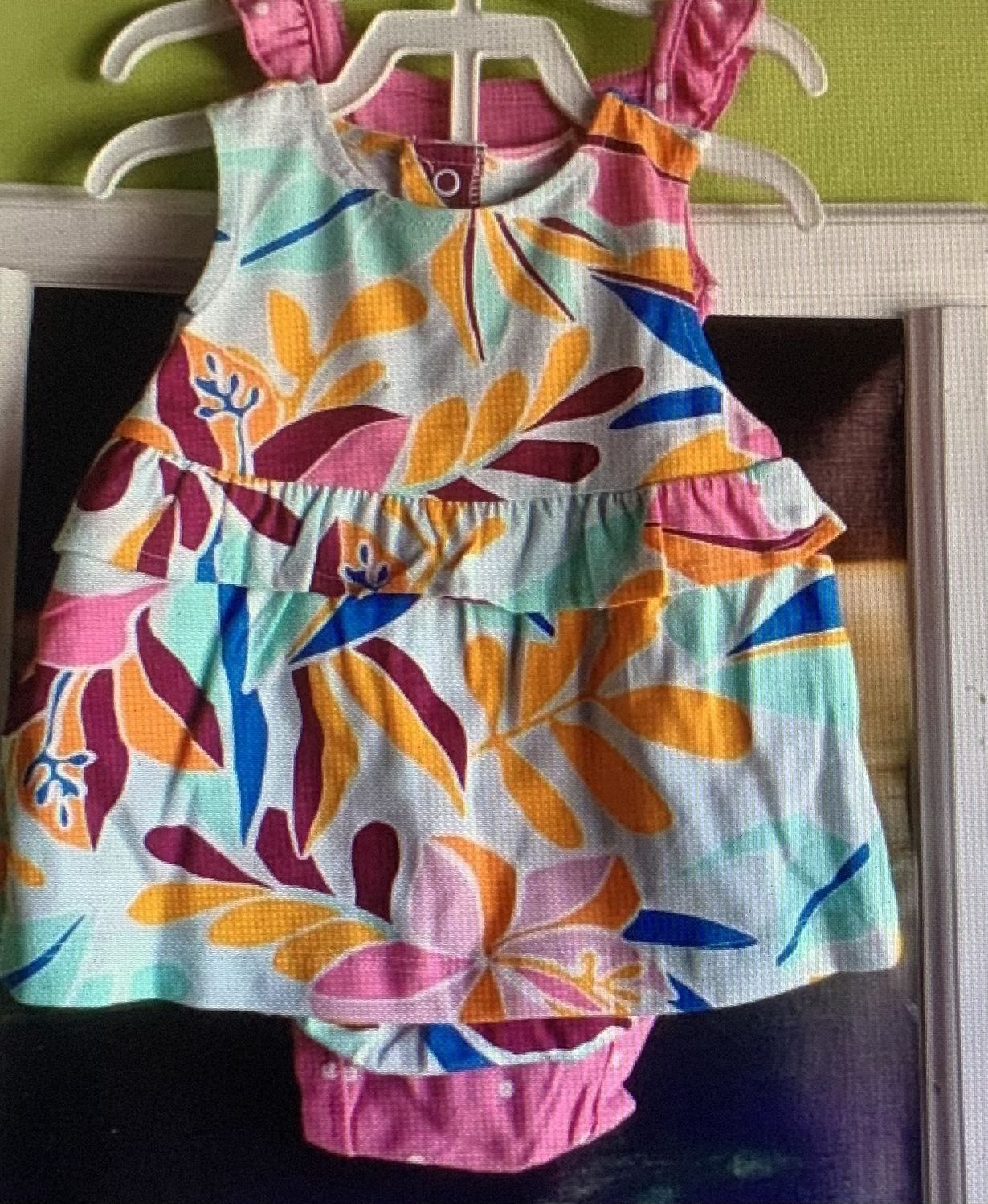 Baby 3-pc  dress 6 months