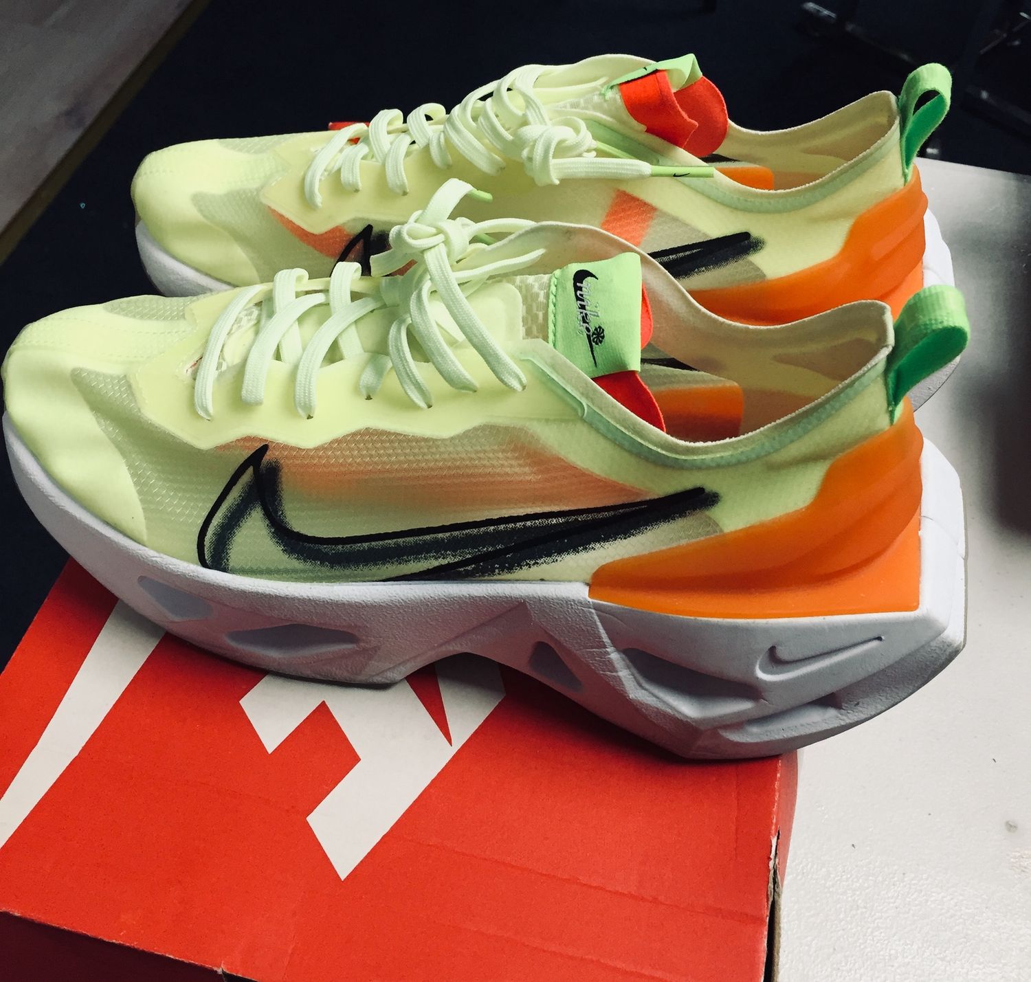 Nike Shoe(Pre- Owned) size 10