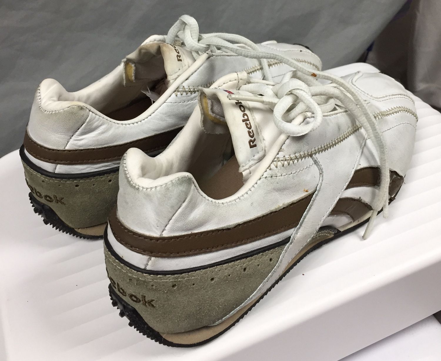 Reebok Sneakers Pre- Owned size 7.8 Vintage