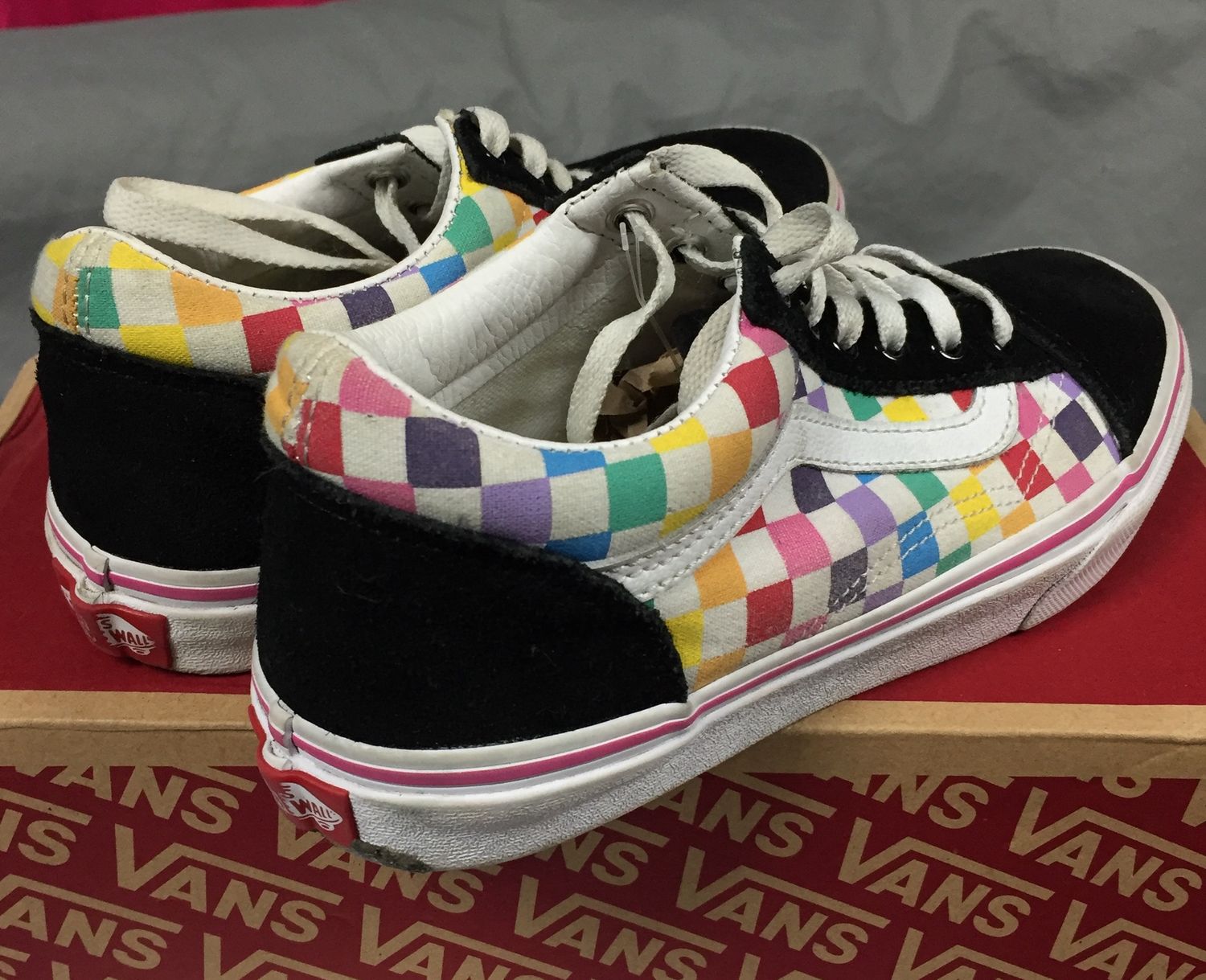 VAN’S OFF The Wall Ola Sokol sneakers. Pre- Owned size 5