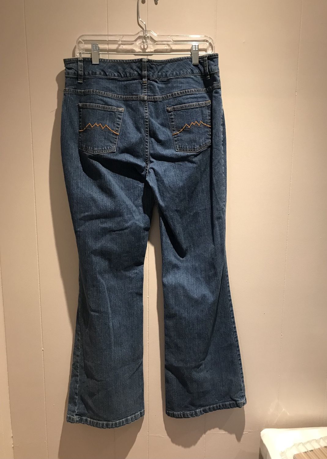 Monroe&amp; Main Women  jeans pant size 14 Wide leg