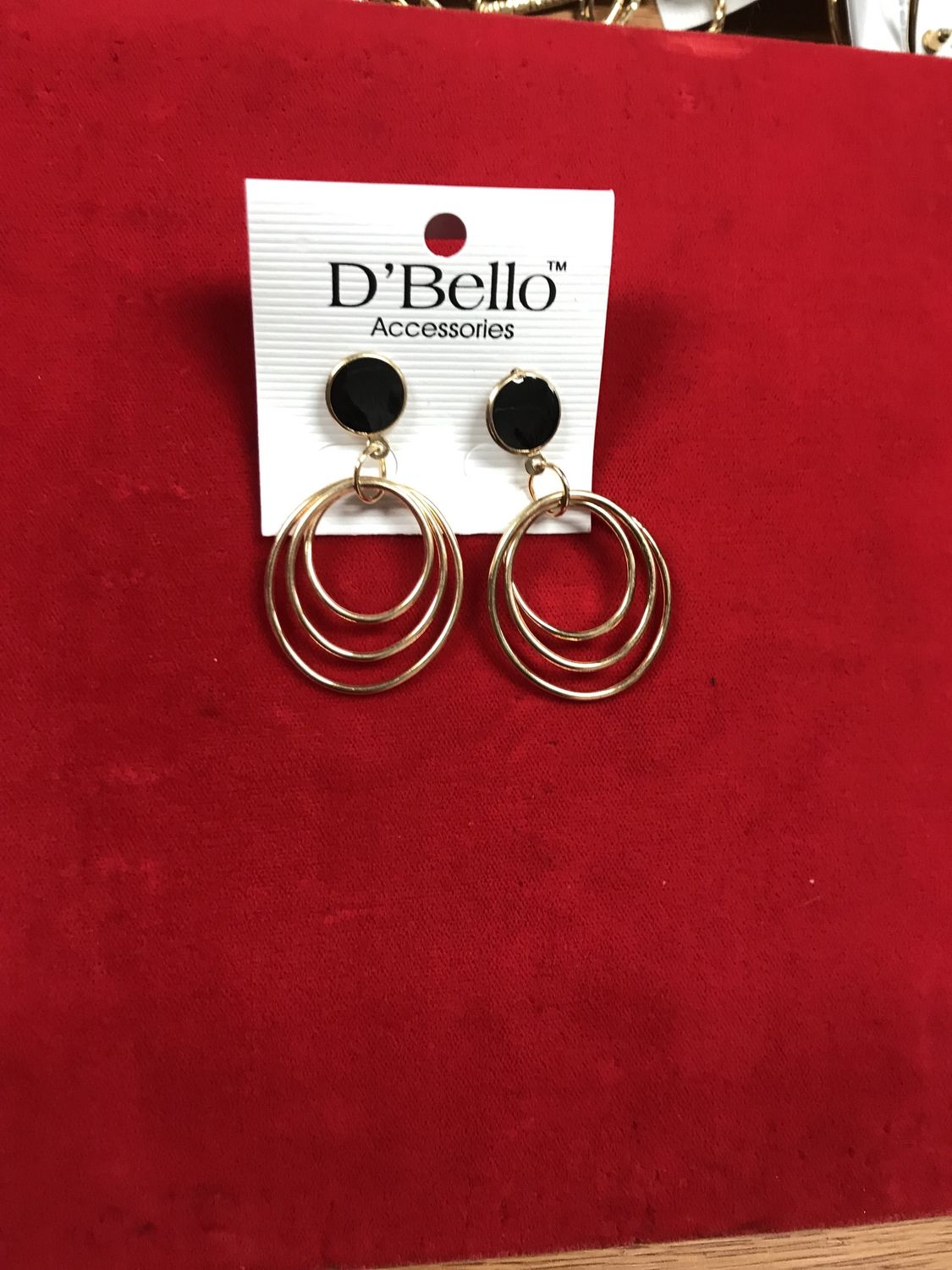Gold Tone Pierce Fashion Earring