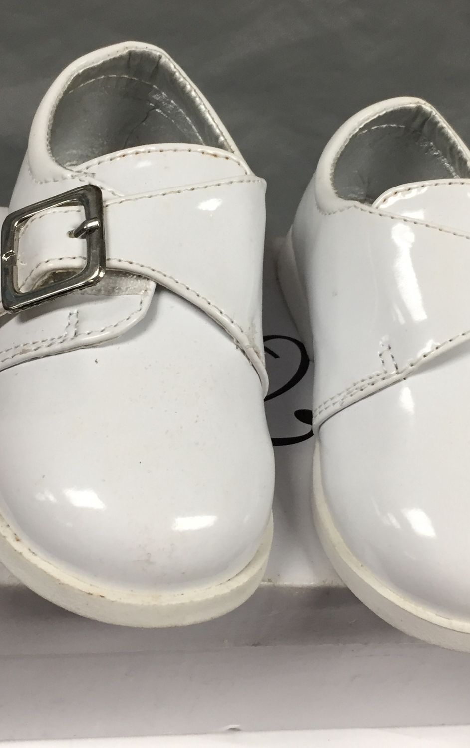 Shoes children size 4