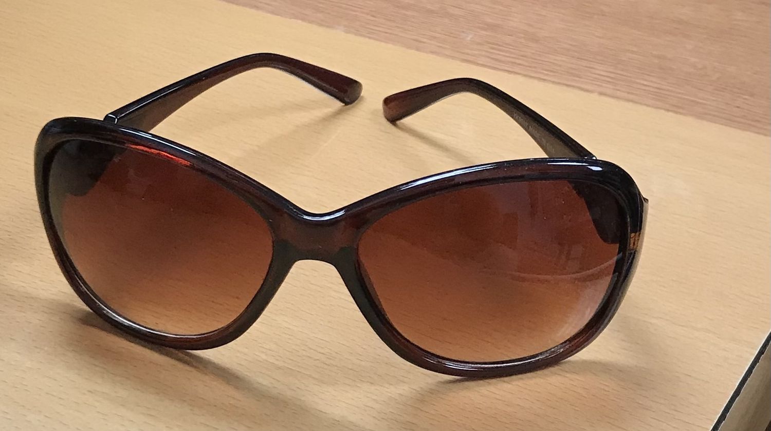 Sunglasses/ShadeswithUV Protection for Cycling,Fishing,and Driving. 4