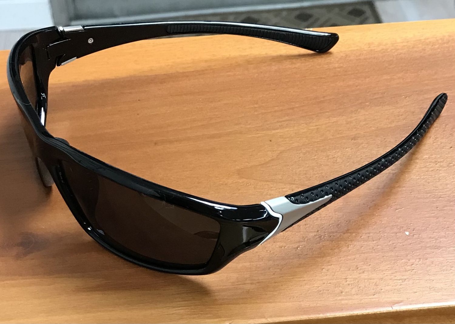 Sunglasses/ShadeswithUV Protection for Cycling,Fishing,and Driving