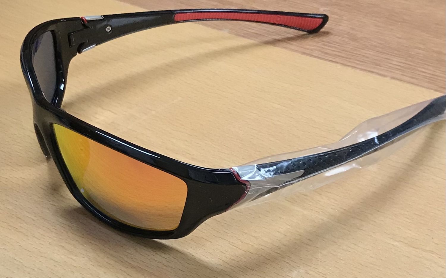 Sunglasses Polarized for men. Has UV Protection  for Cycling,fishing,,Driving.