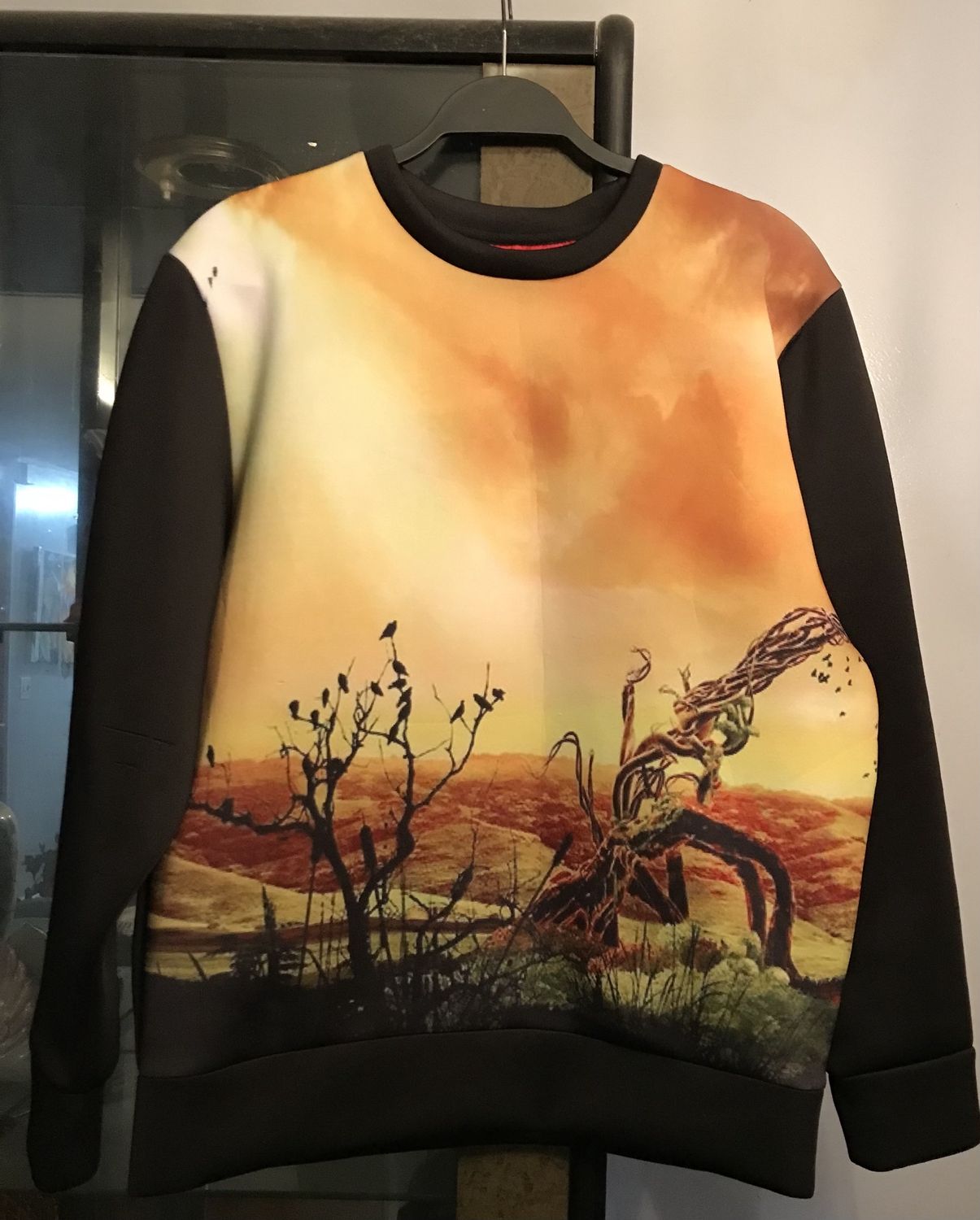 Decibel  Mens design Top,Long Sleeves Size Medium