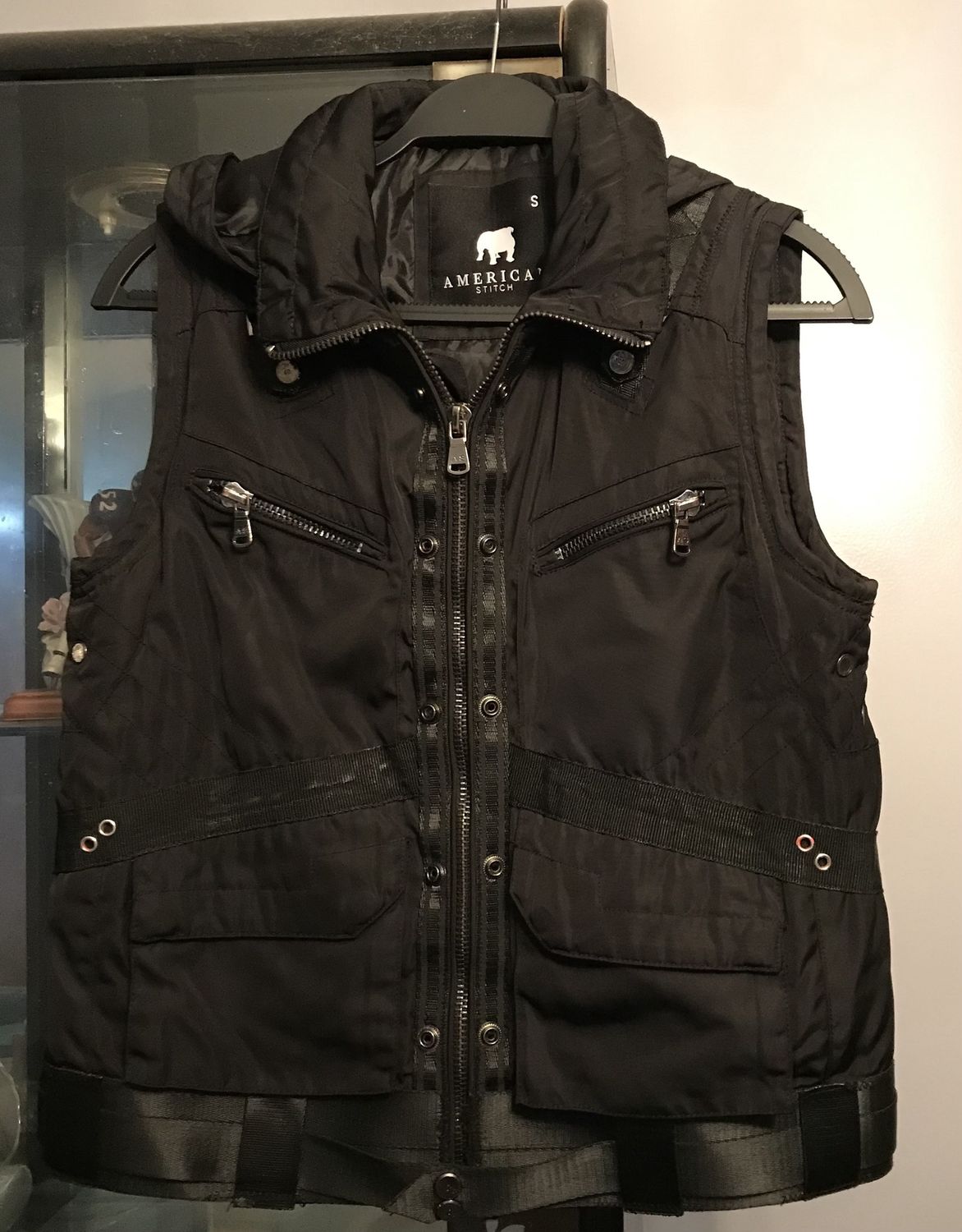 Men’s Vest : American Stich Small Hooded